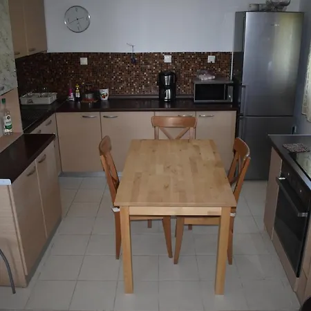 , Huge Garden ,quiet House,bbq,near Beach Villa *